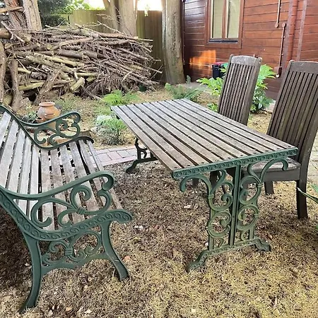 Cosy Cabin, Hidden From The Main House - Sleeps 2 - Ev Hawkinge Exterior photo