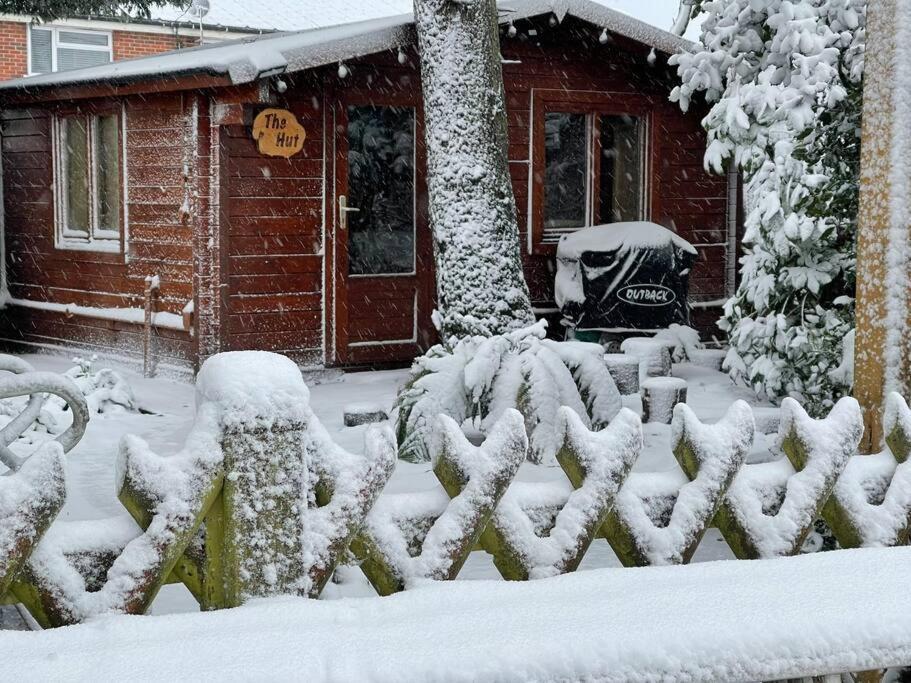 Ferienhaus Cosy Cabin, Hidden From The Main House - Sleeps 2 - Ev *
