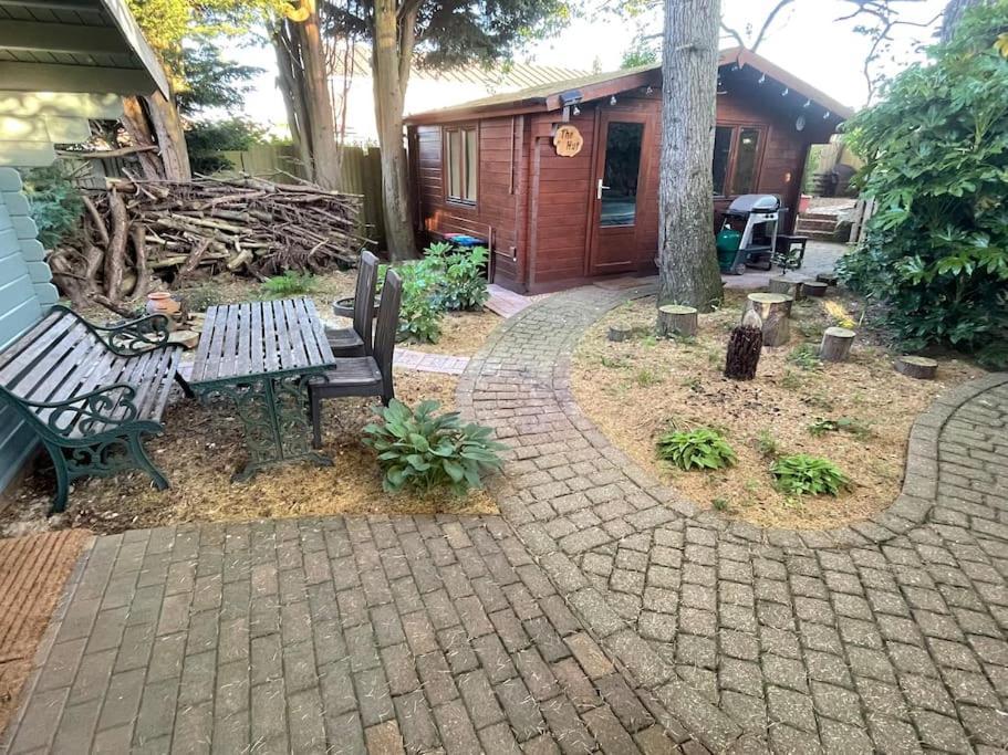 Holiday home Cosy Cabin, Hidden From The Main House - Sleeps 2 - Ev