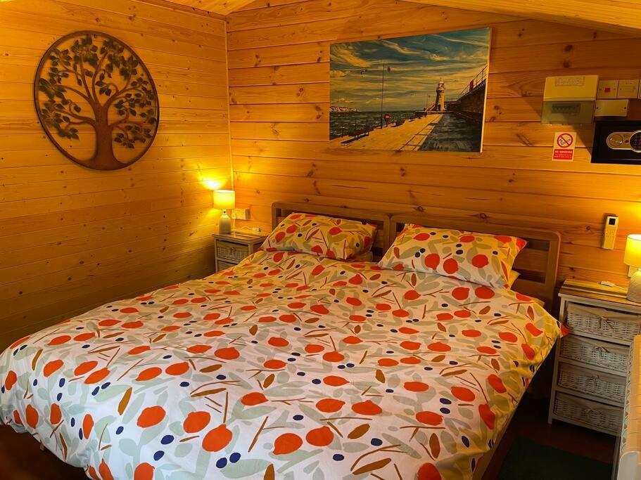 Holiday home Cosy Cabin, Hidden From The Main House - Sleeps 2 - Ev Hawkinge